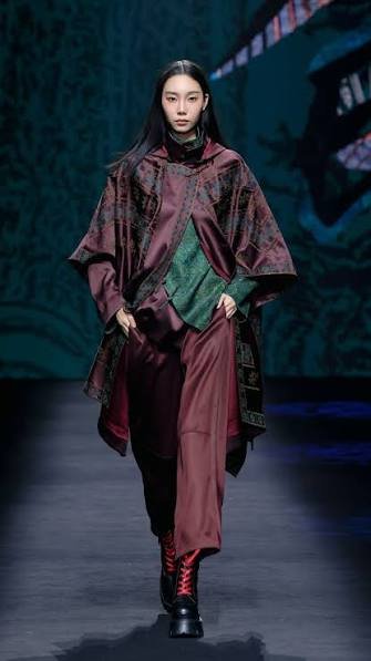 Xinzhongshi: 