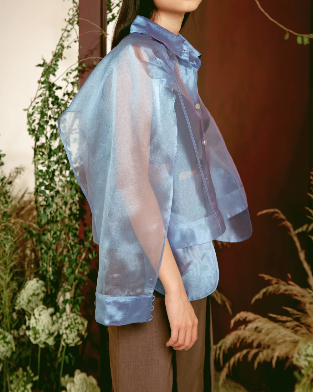 Sheer Fabric: 